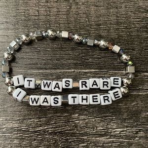 Taylor Swift Friendship Bracelet